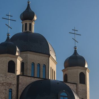 Posadzka granitowa wykonana z granitów indyjskich - Cerkiew w Siemiatyczach